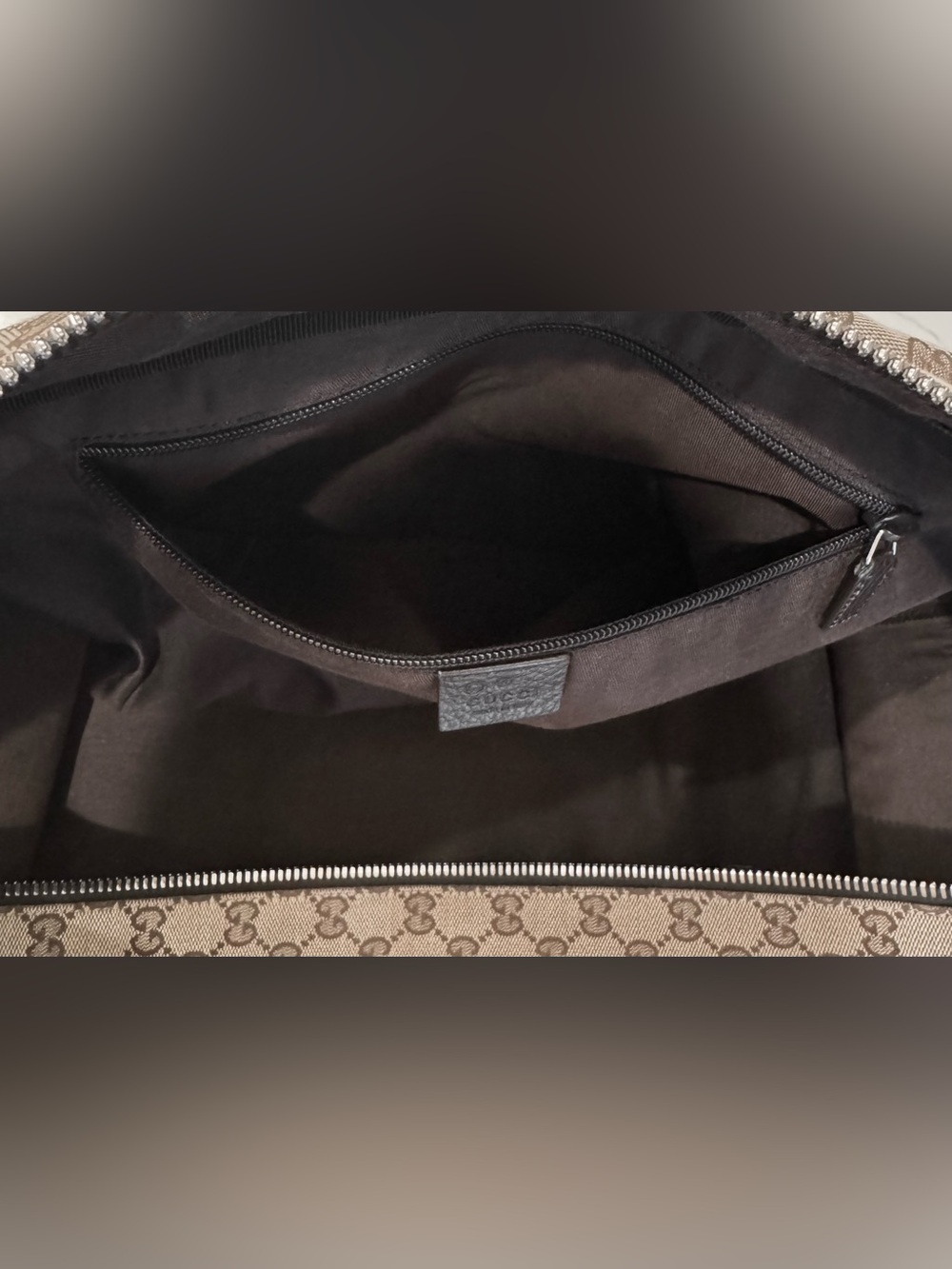 Authentic GUCCI Large GG Logo Beige Canvas Brown Leather Carry on Duffle Bag - Picture 12 of 16